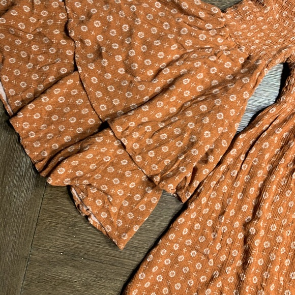 Stunning Boutique Dress size Medium - Picture 5 of 9